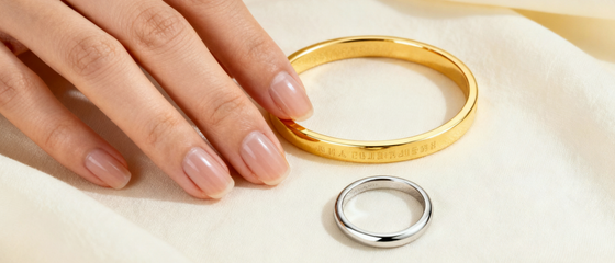 Versatile Metallic Outfit Combinations for Neutral Skin Undertones