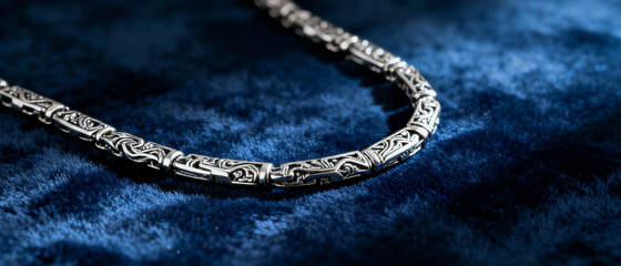 Understanding the Light and Shadow Effects of Cool Tone Jewelry