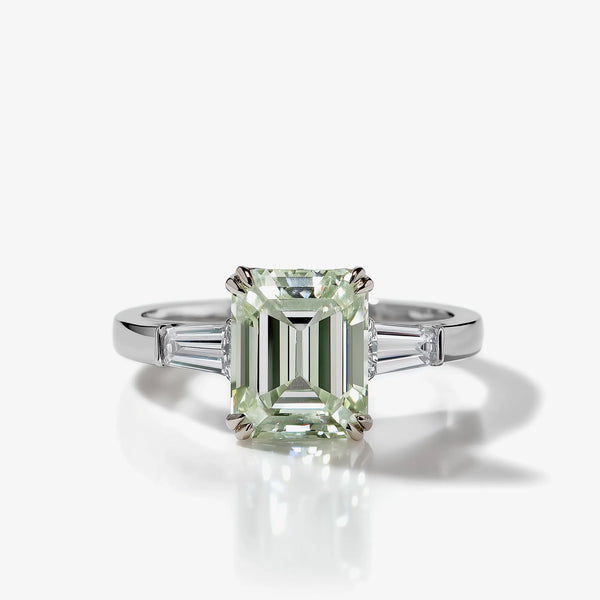 Verdant Hymn Three-stone Emerald Diamond Ring