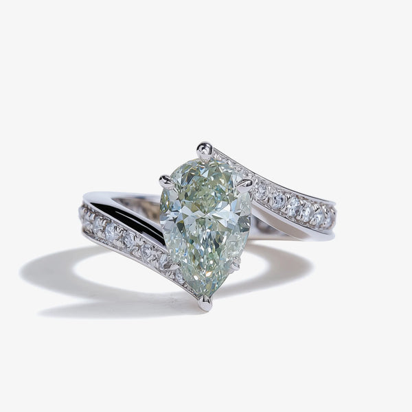 Verdant Hymn Twisted Beam Pear Cut Diamond Ring